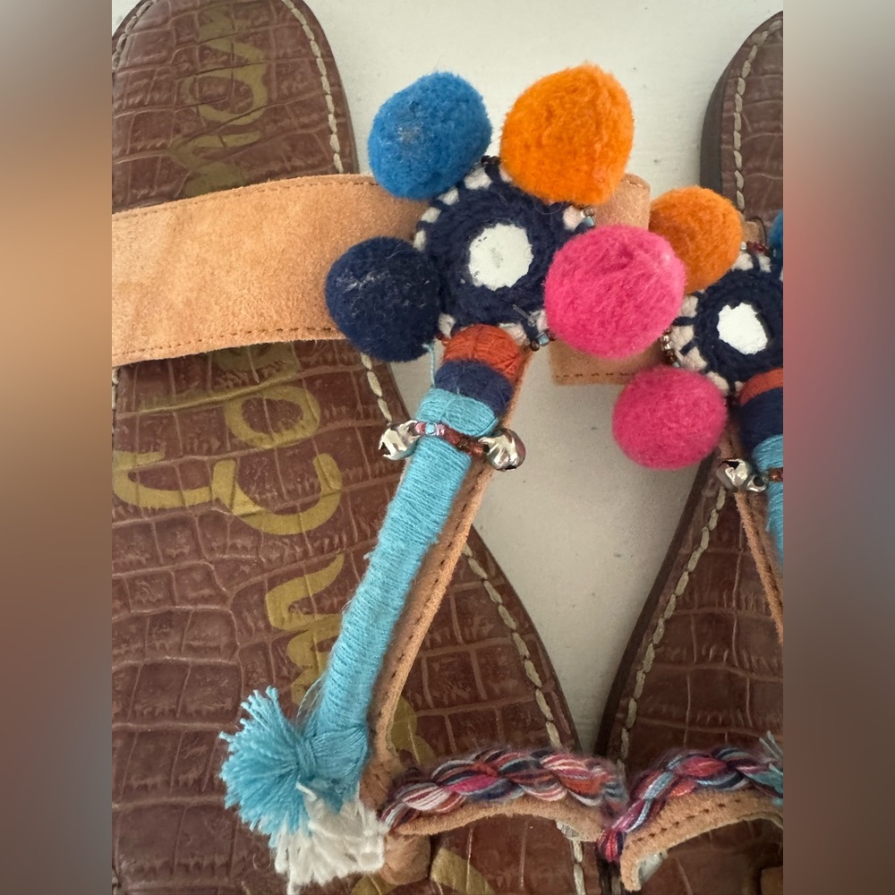 Sam Edelman Brown Leather Pom Pom Embellished Thong Sandals‎ - Picture 3 of 5